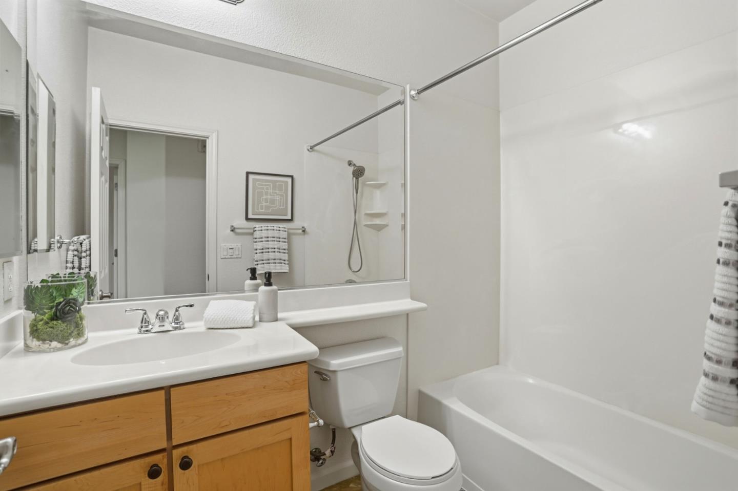 Photo #28: ML82046010 Listing: Photo #28