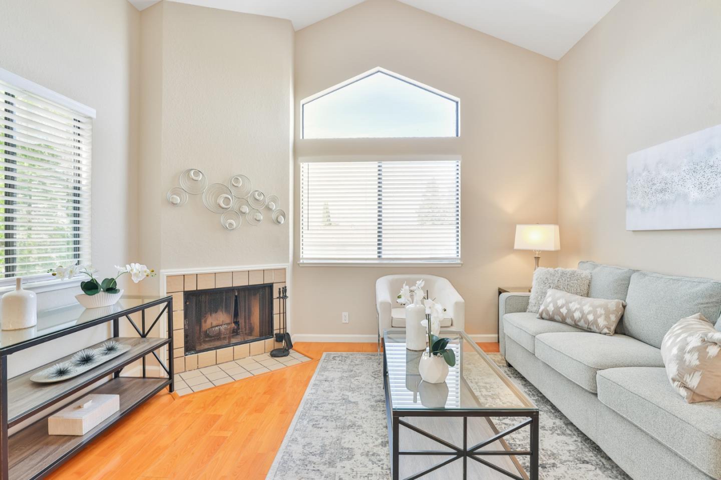 Photo #6: ML82046039 Listing: Photo #6
