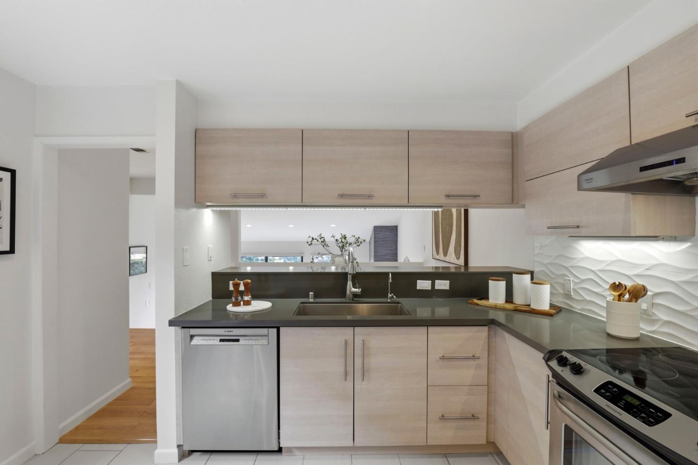 Photo #18: ML82046040 Listing: Photo #18