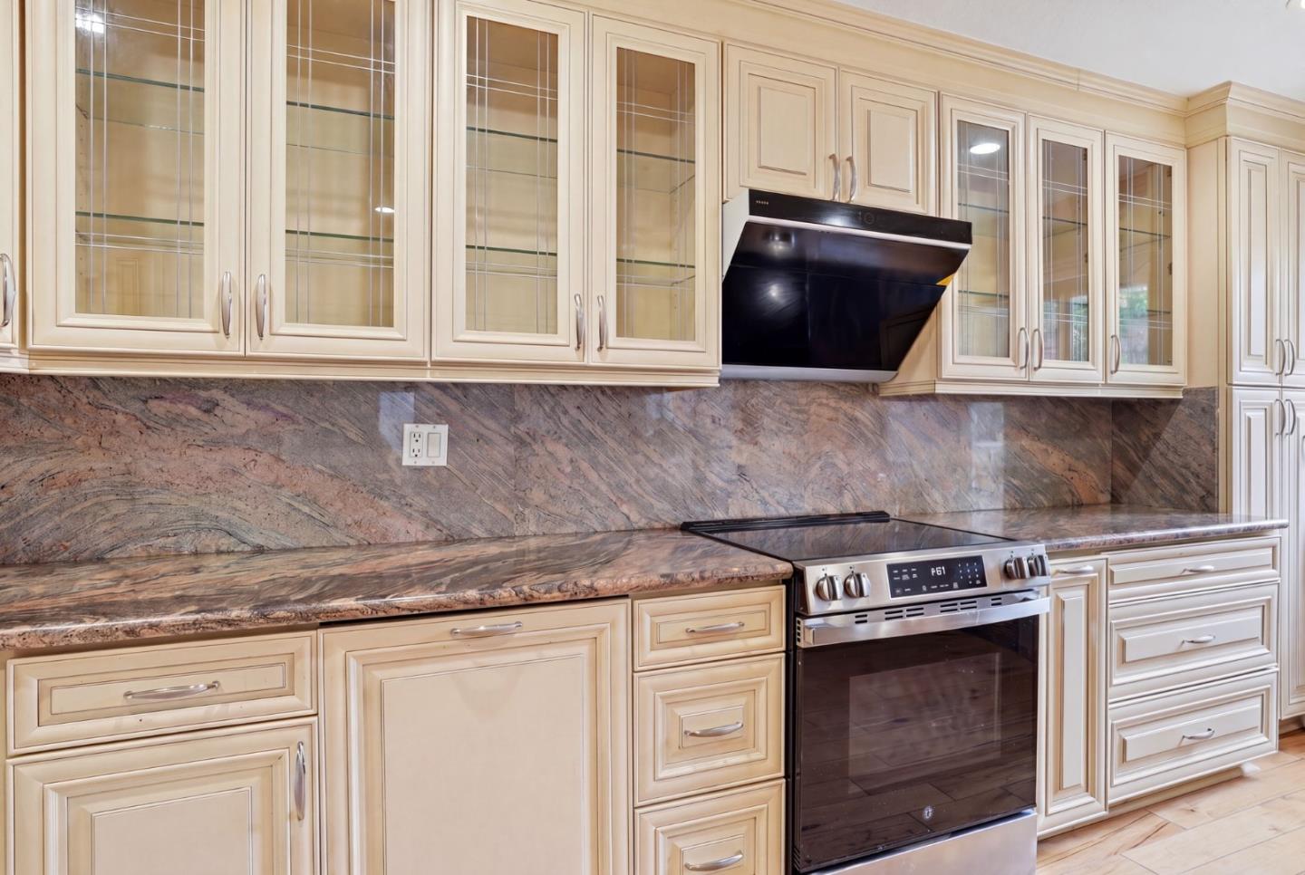 Photo #15: ML82046043 Listing: Photo #15