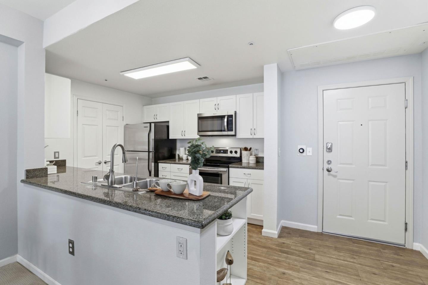 Photo #5: ML82046052 Listing: Photo #5