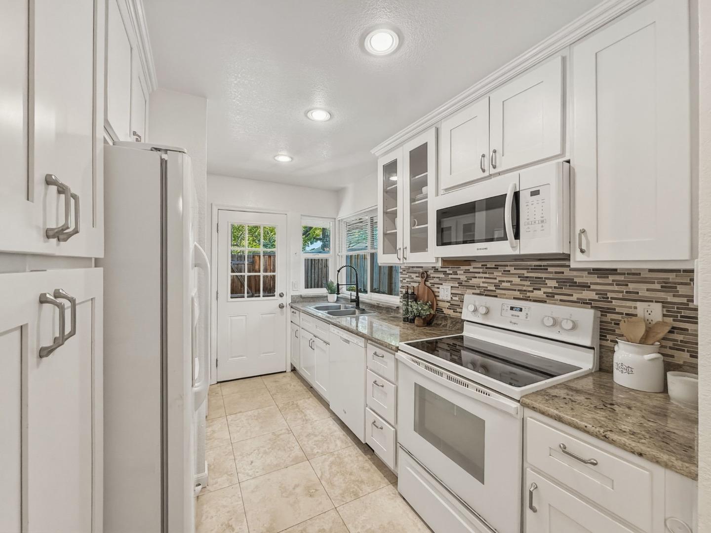 Photo #11: ML82046064 Listing: Photo #11