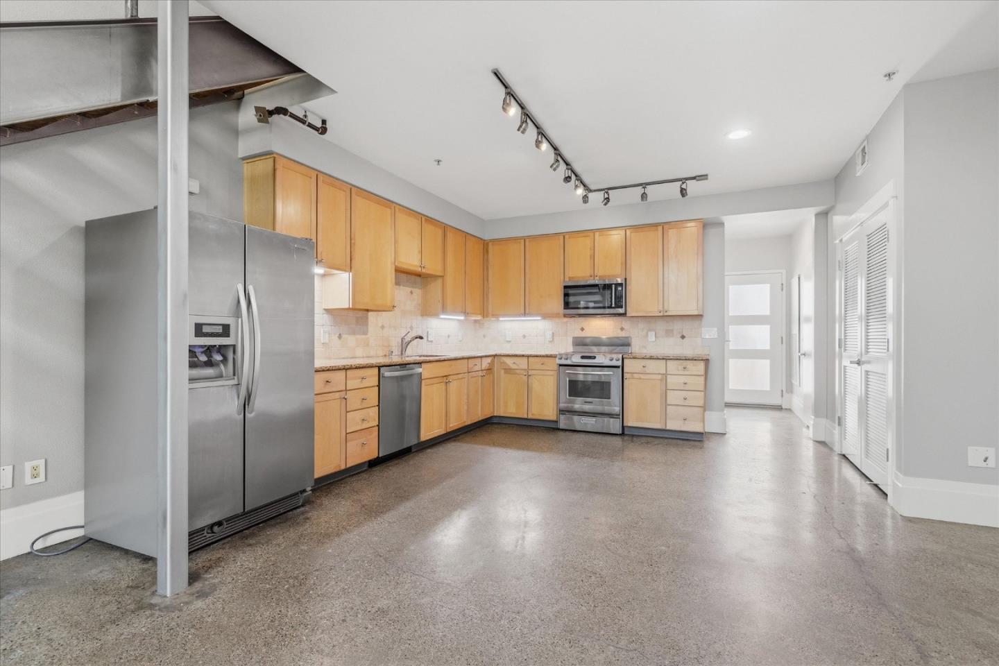 Photo #10: ML82046075 Listing: Photo #10