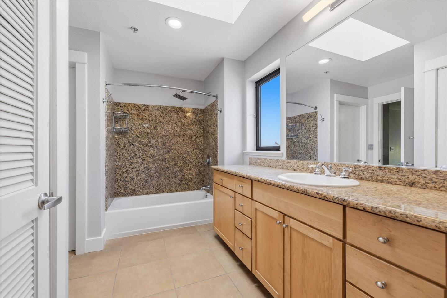Photo #16: ML82046075 Listing: Photo #16