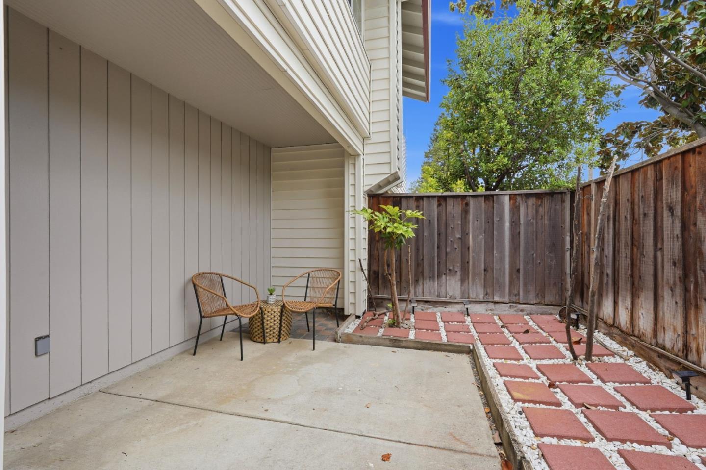 Photo #5: ML82046080 Listing: Photo #5