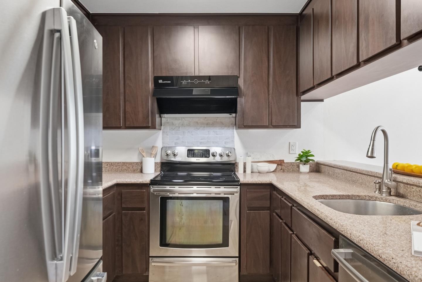 Photo #10: ML82046095 Listing: Photo #10
