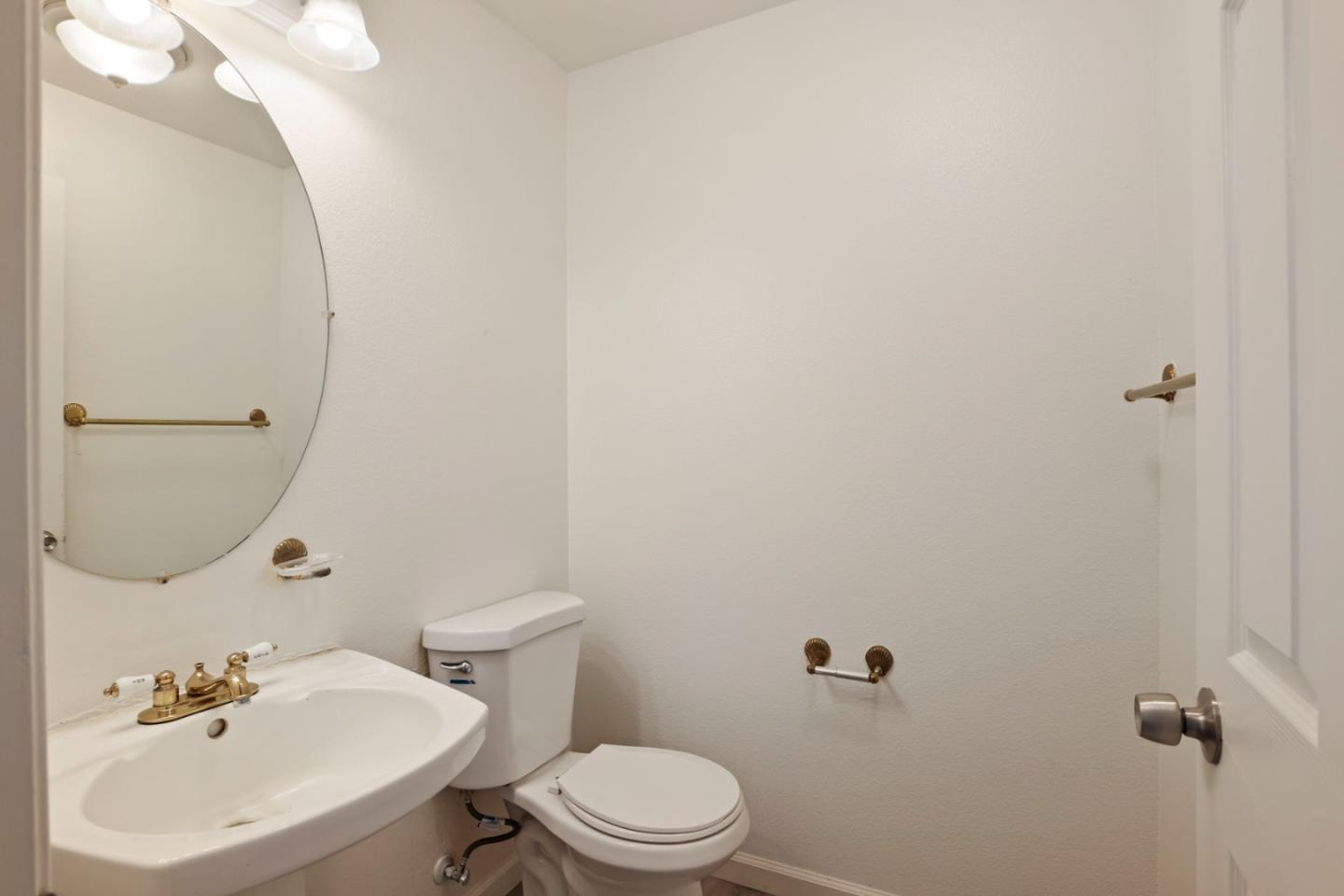 1888 Saint Lakes Way, Stockton, CA, 95206