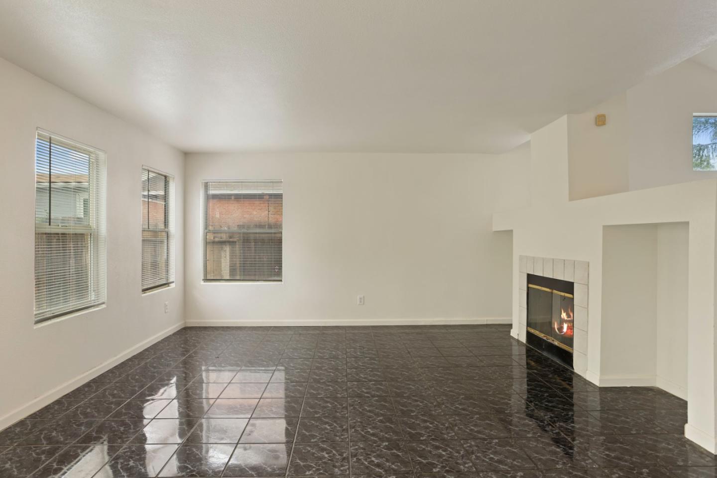 1888 Saint Lakes Way, Stockton, CA, 95206