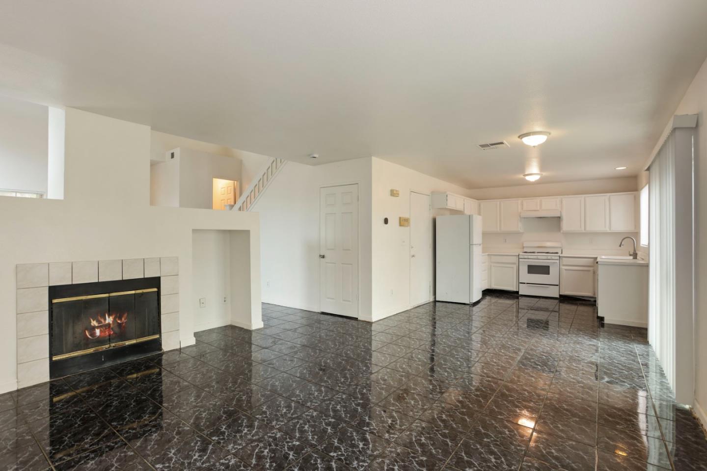 1888 Saint Lakes Way, Stockton, CA, 95206