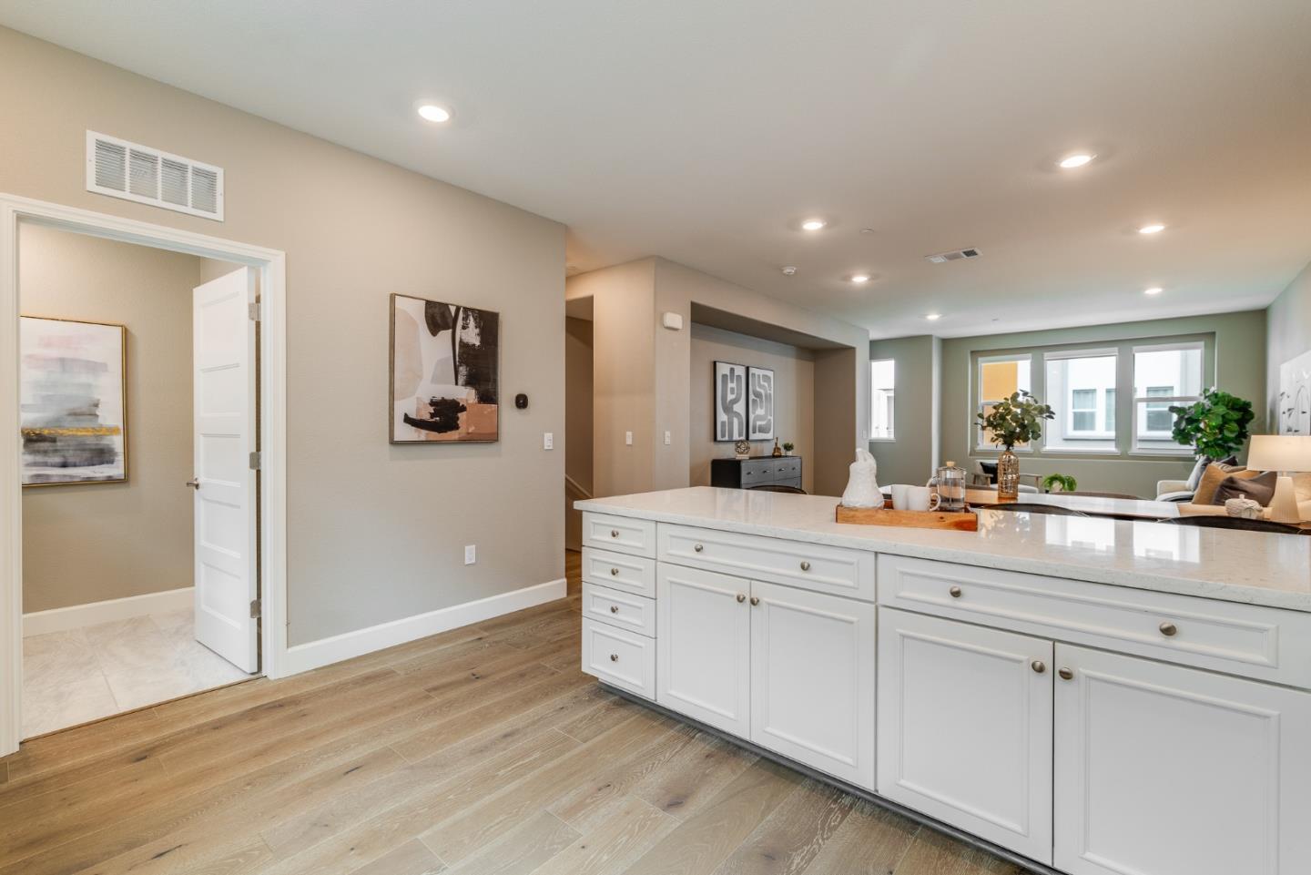 Photo #12: ML82046104 Listing: Photo #12