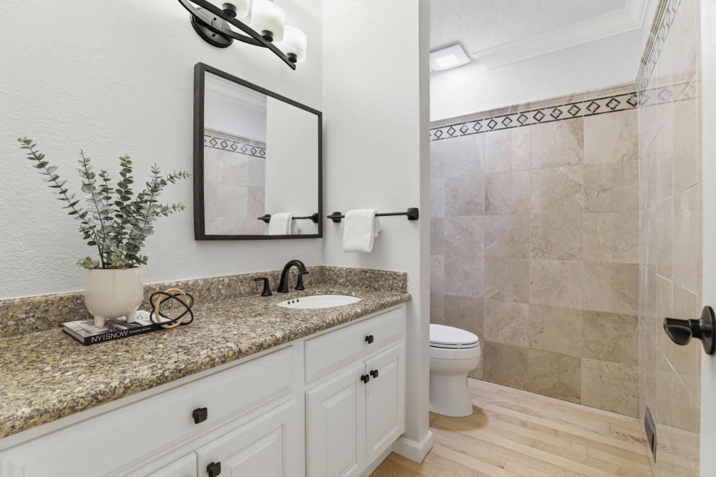 Photo #16: ML82046129 Listing: Photo #16