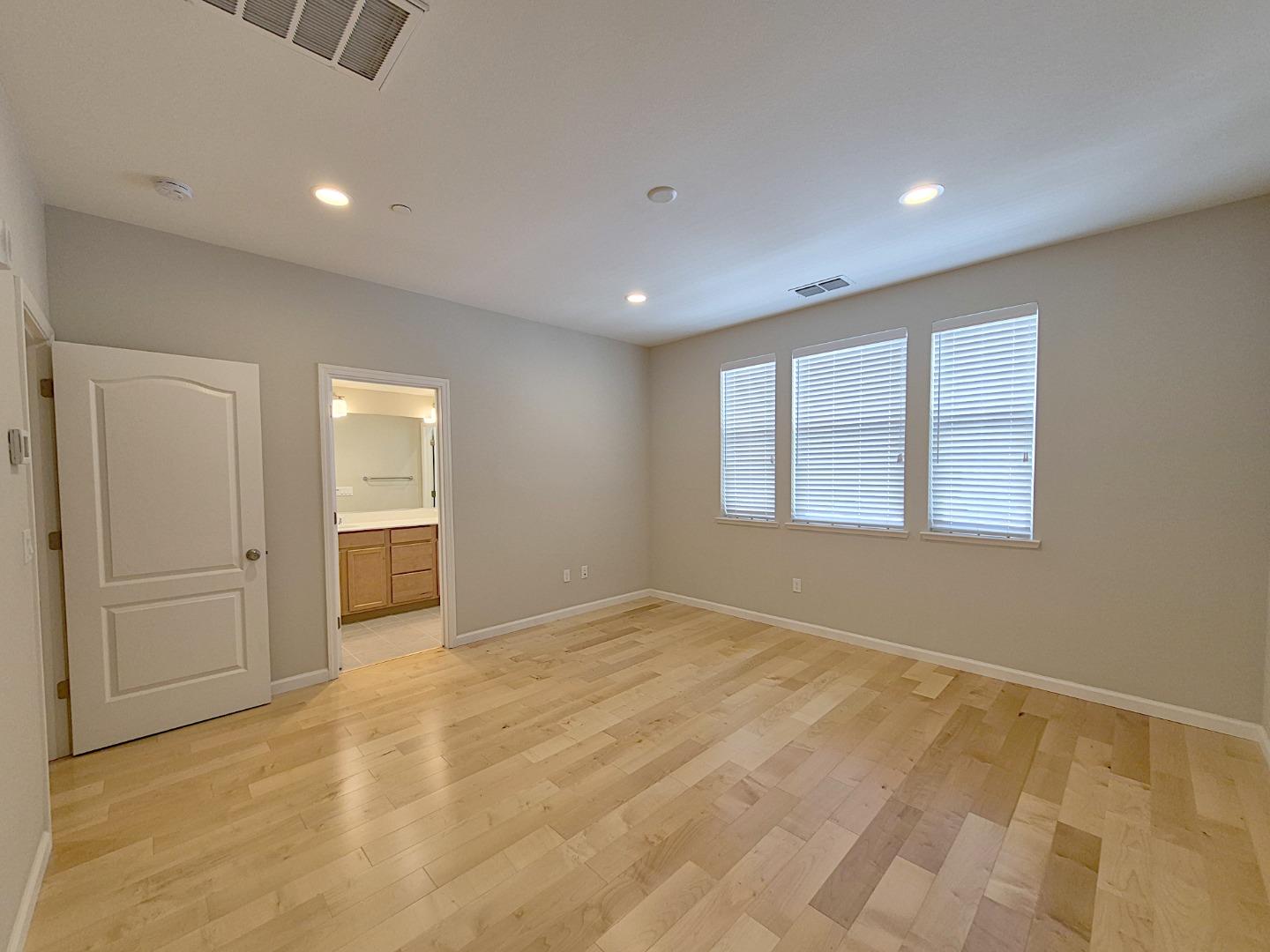 Photo #23: ML82046133 Listing: Photo #23