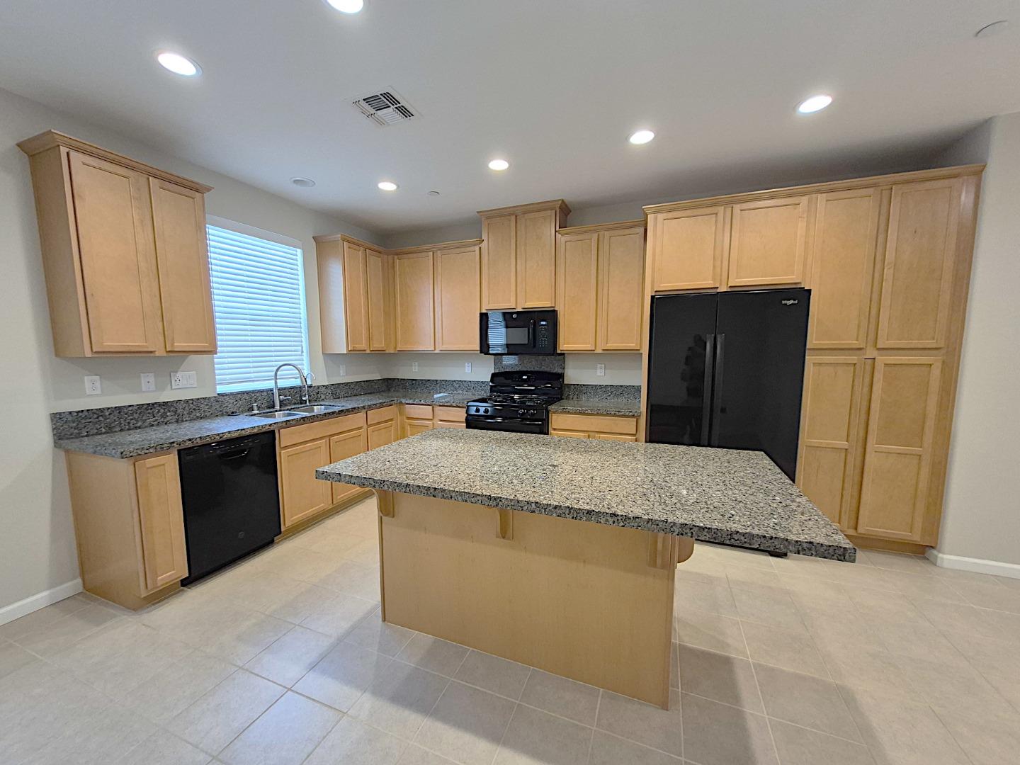 Photo #8: ML82046133 Listing: Photo #8