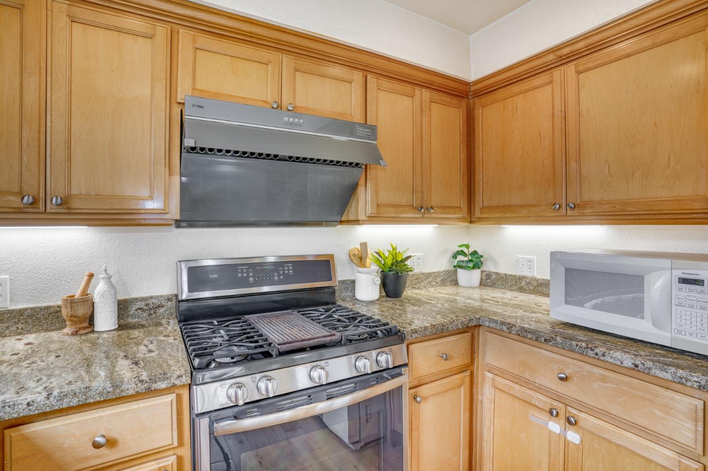 Photo #27: ML82046144 Listing: Photo #27
