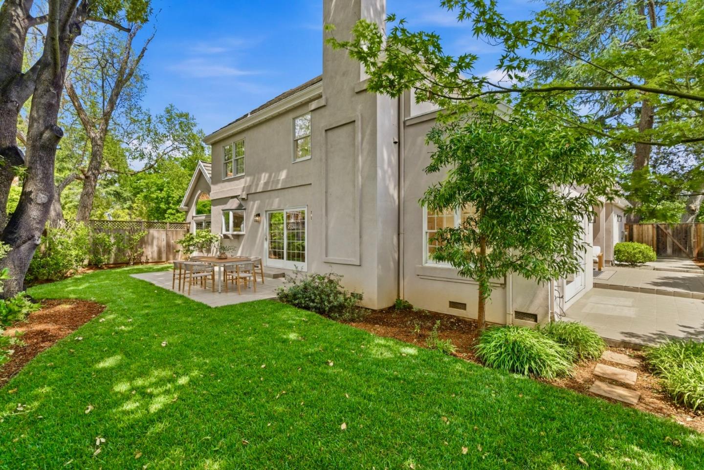 8 Almendra Lane, Los Altos, CA, 94022