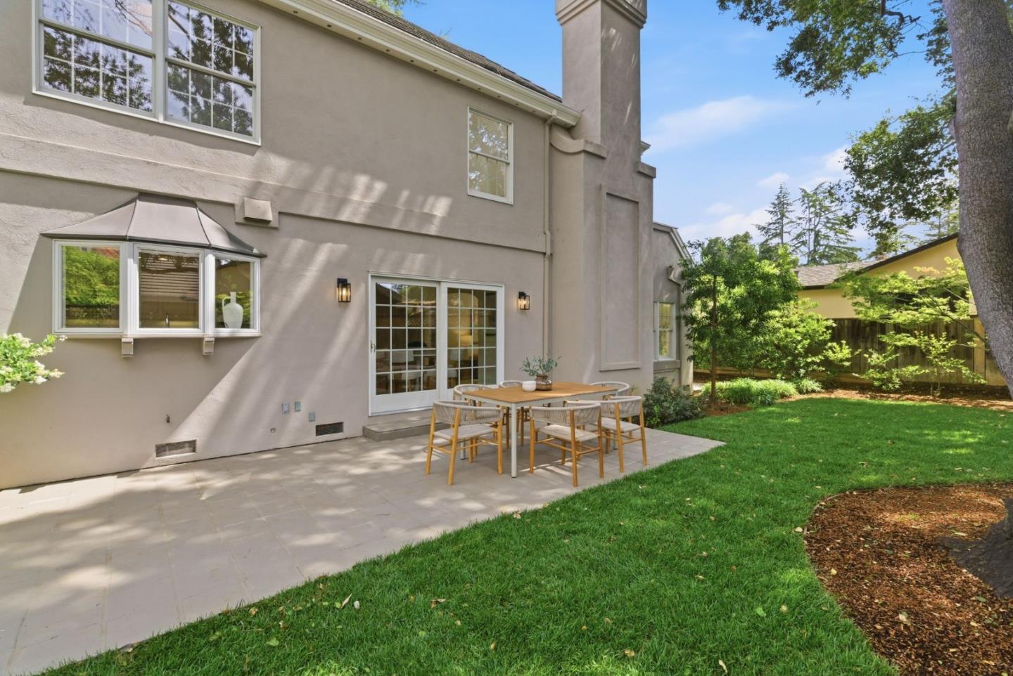 8 Almendra Lane, Los Altos, CA, 94022
