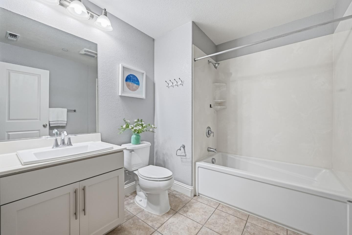 Photo #5: ML82046171 Listing: Photo #5
