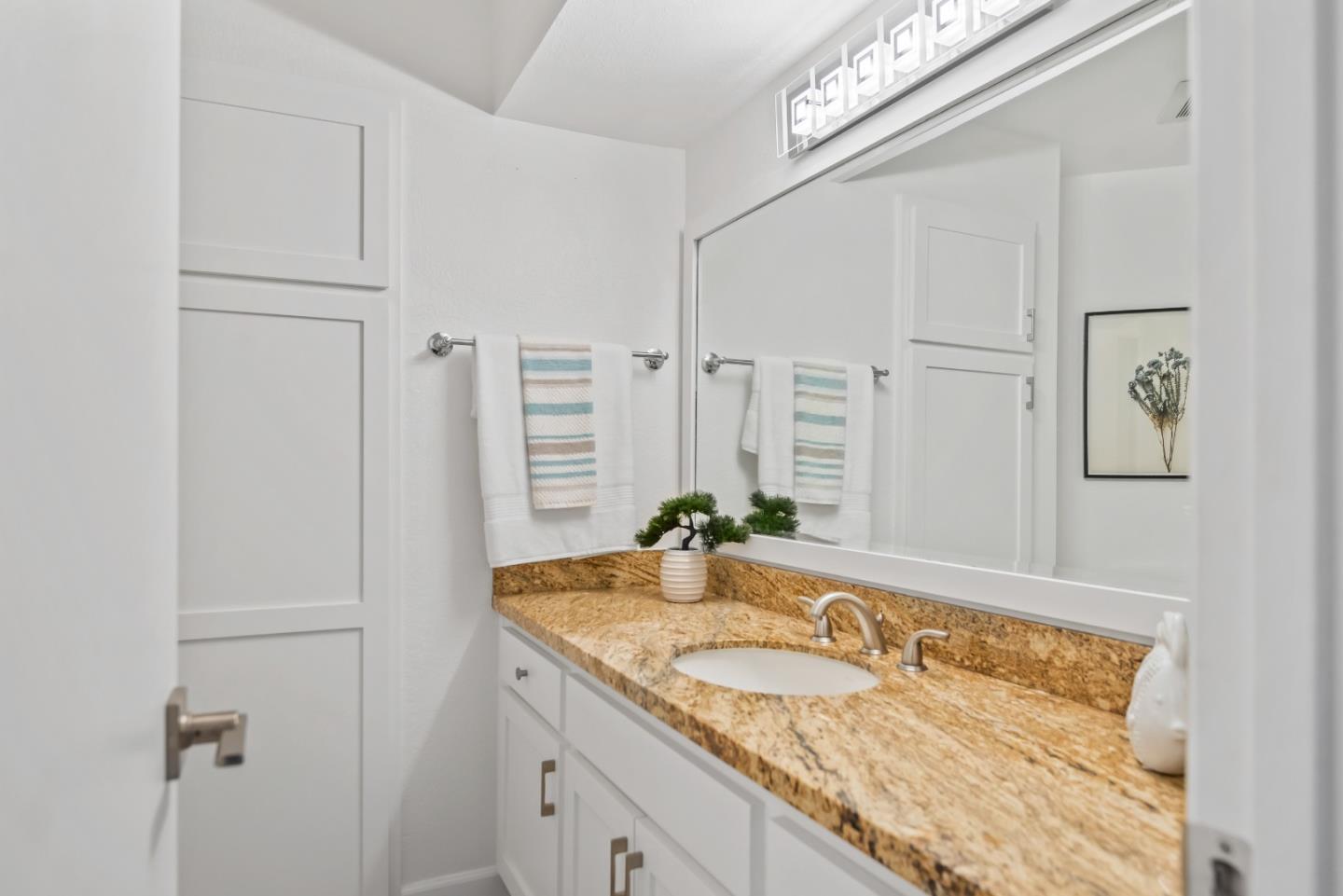 Photo #18: ML82046208 Listing: Photo #18