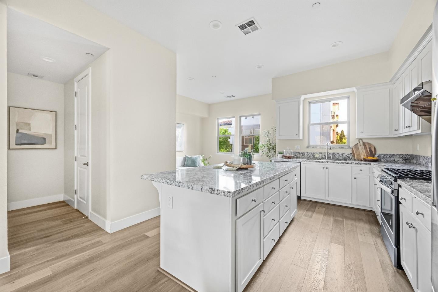 Photo #17: ML82046216 Listing: Photo #17