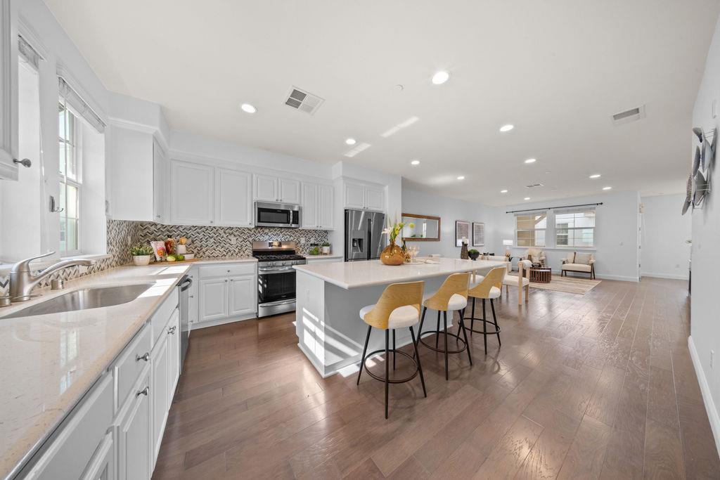Photo #16: ML82046221 Listing: Photo #16