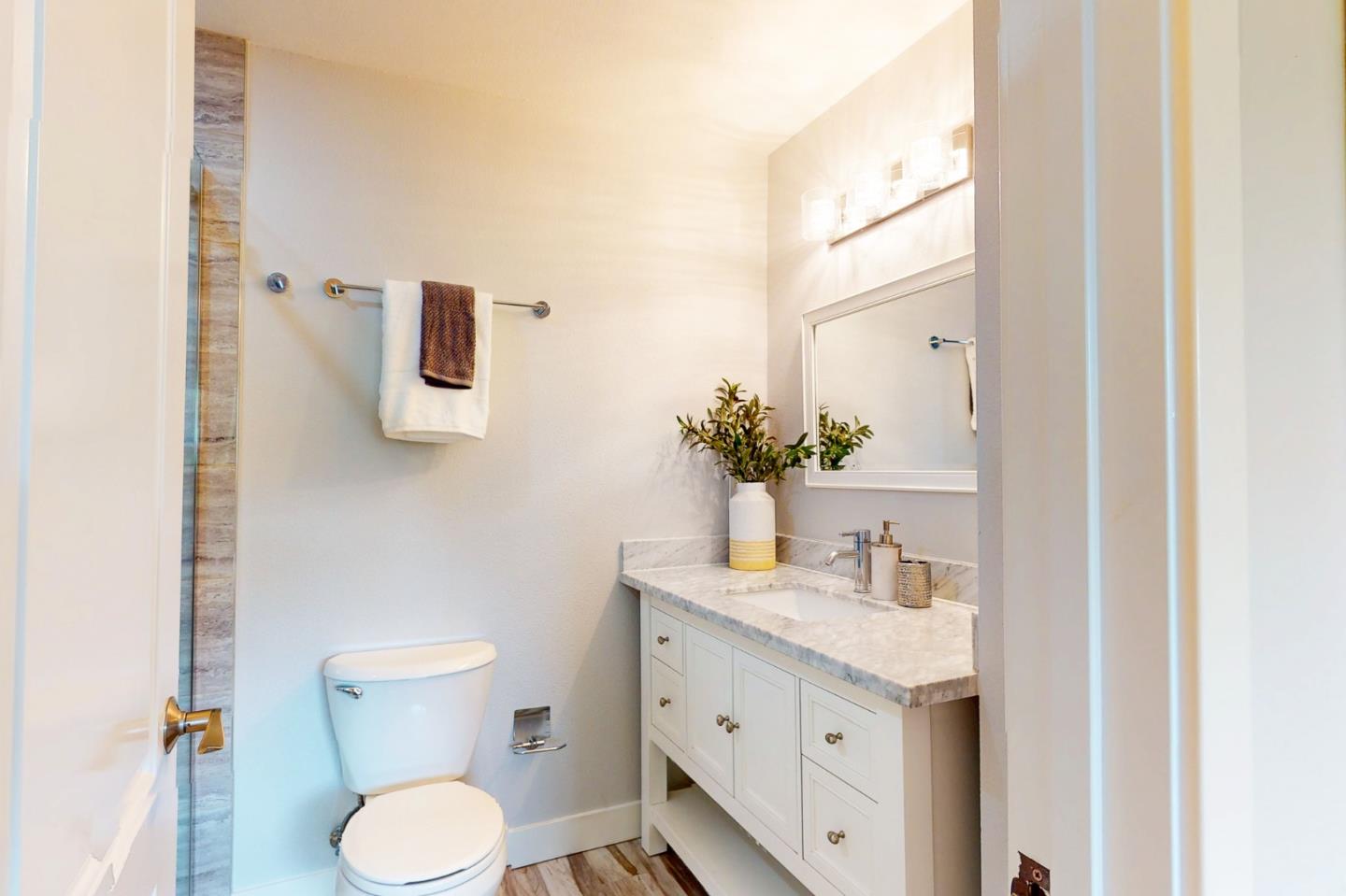 Photo #17: ML82046222 Listing: Photo #17