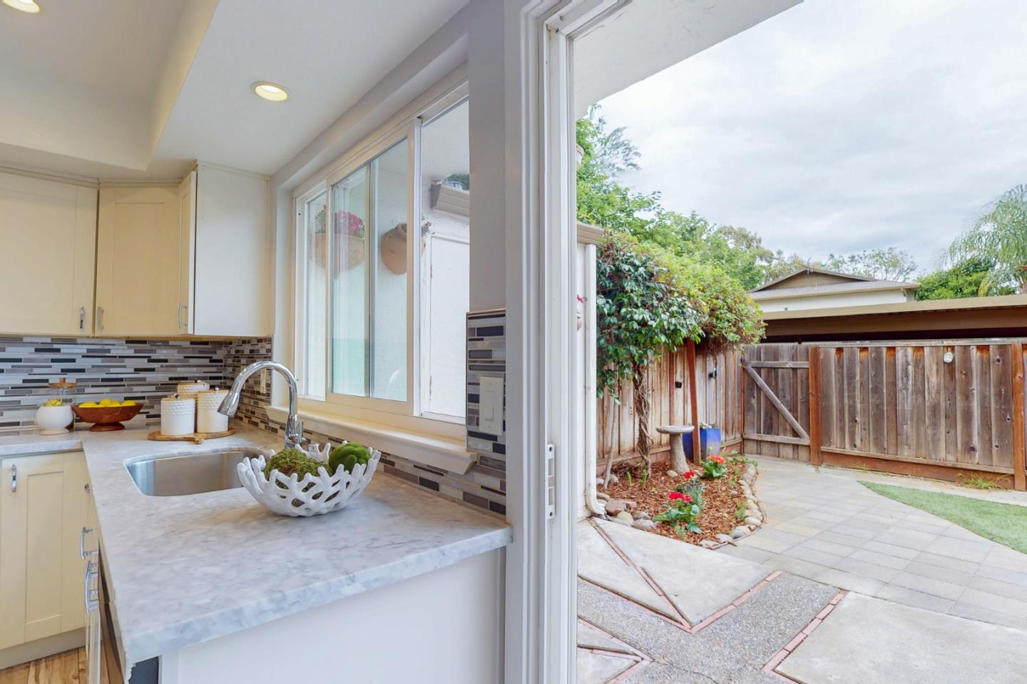 Photo #8: ML82046222 Listing: Photo #8