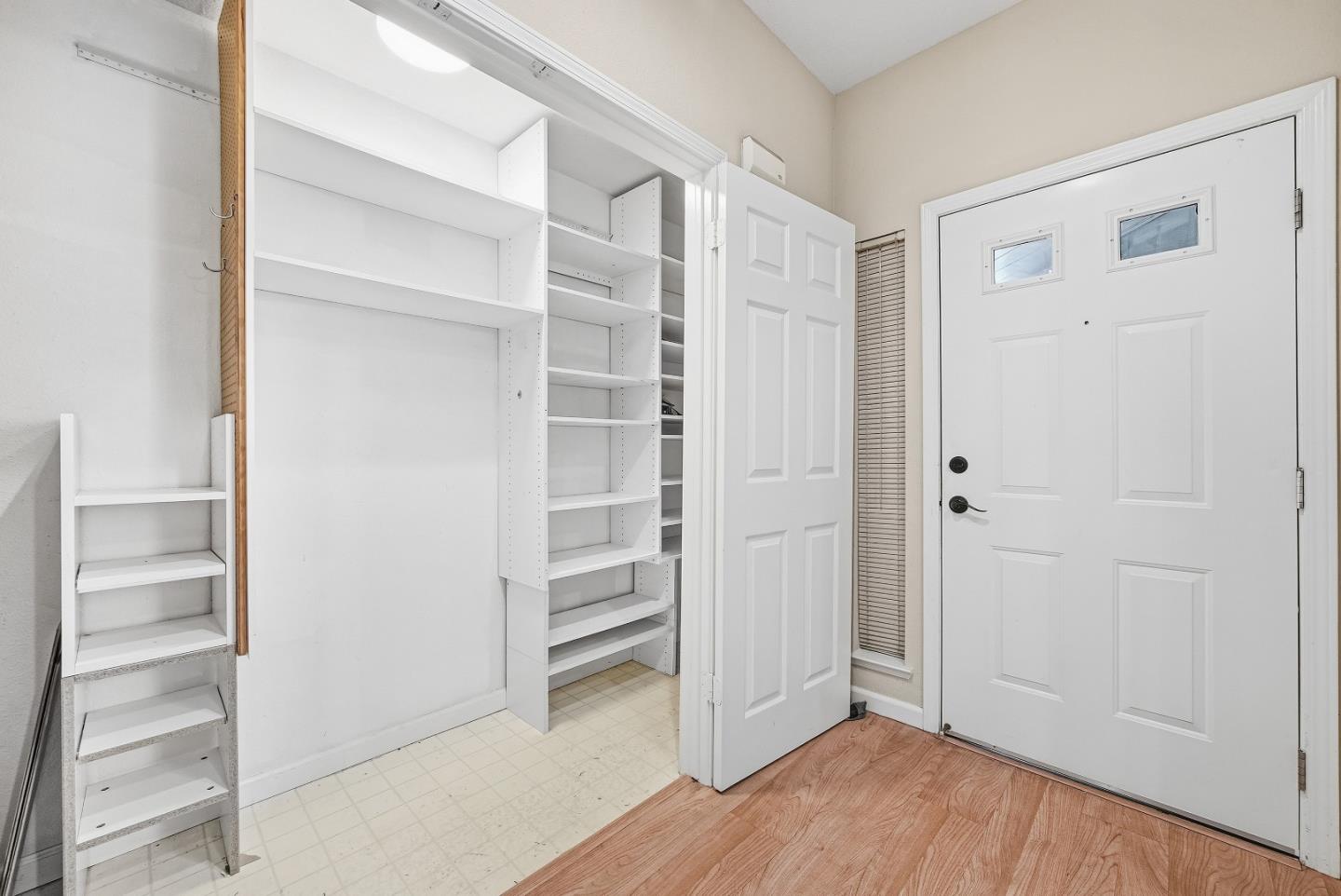 Photo #5: ML82046282 Listing: Photo #5