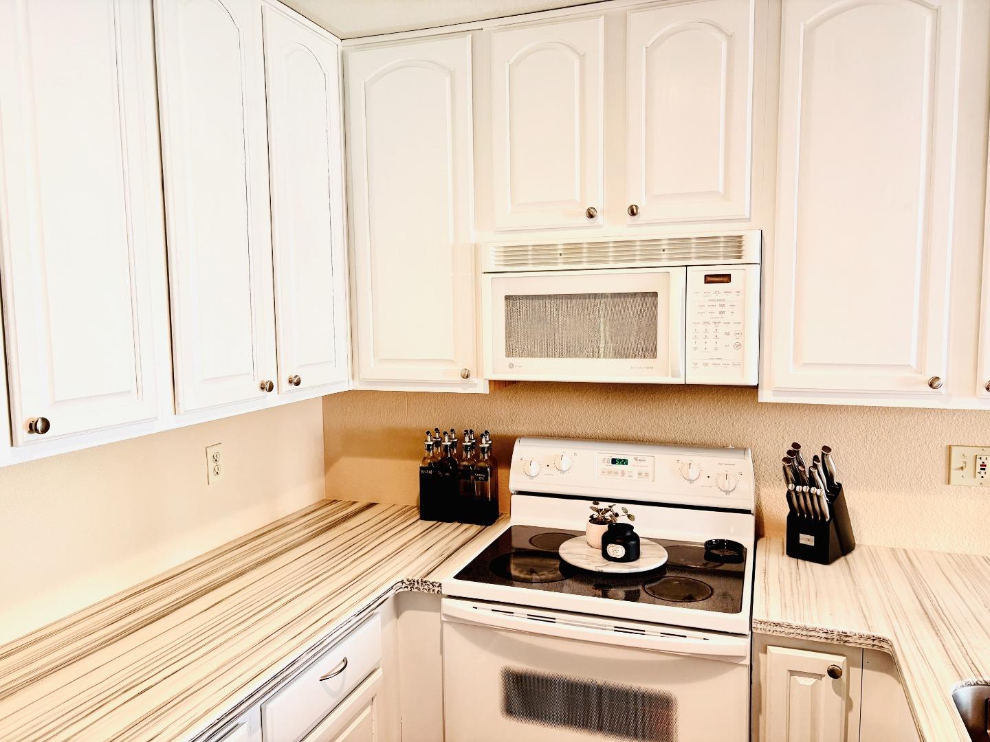 Photo #4: ML82046311 Listing: Photo #4