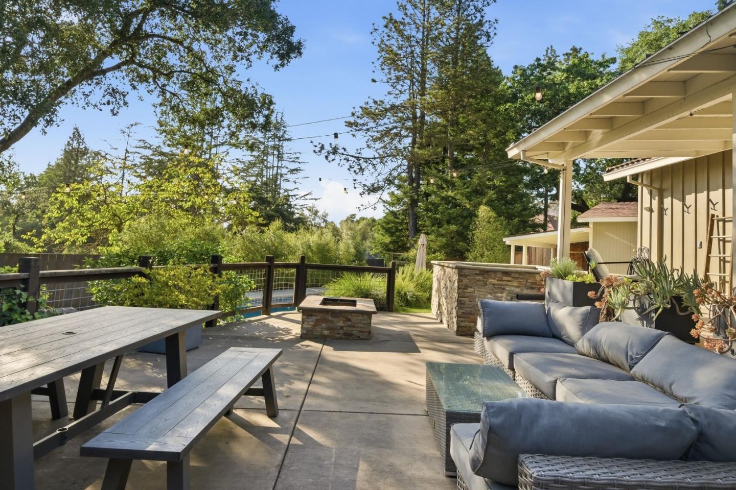 50 Oakcrest Court, Napa, CA, 94558