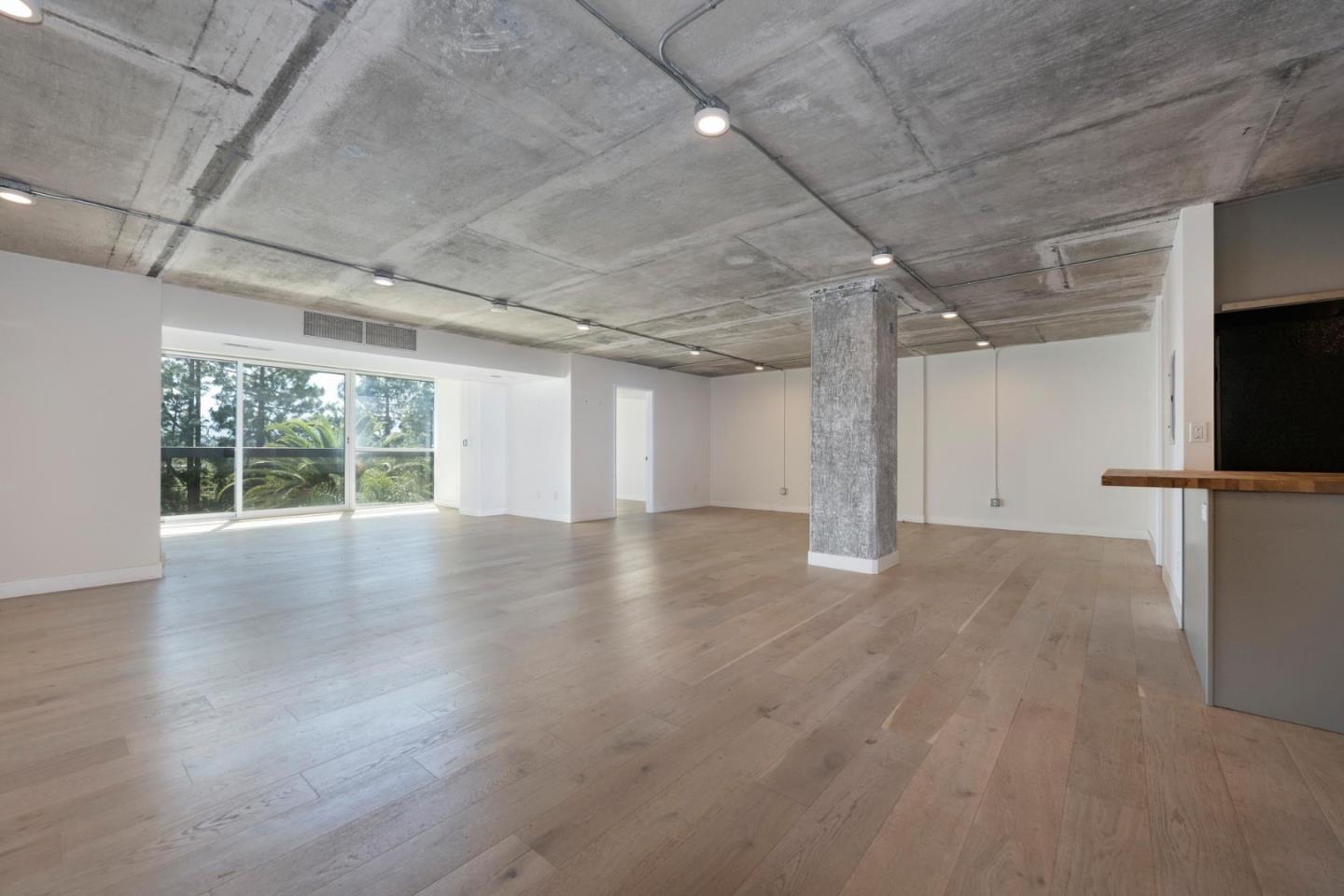 Photo #4: ML82046398 Listing: Photo #4