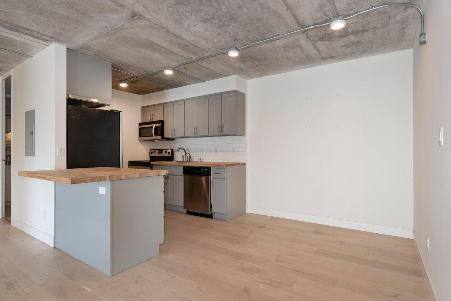 Photo #7: ML82046398 Listing: Photo #7