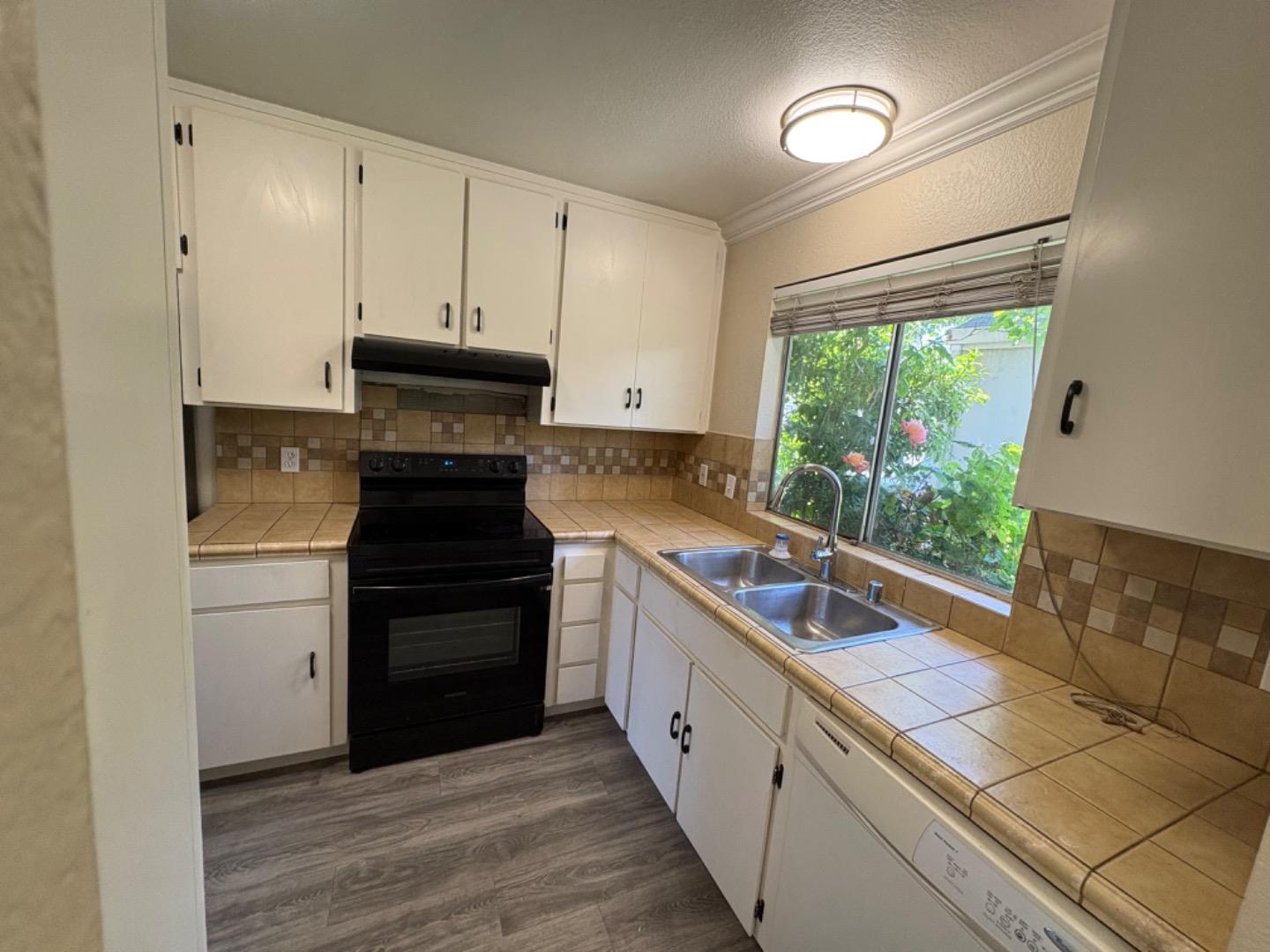 Photo #3: ML82046424 Listing: Photo #3