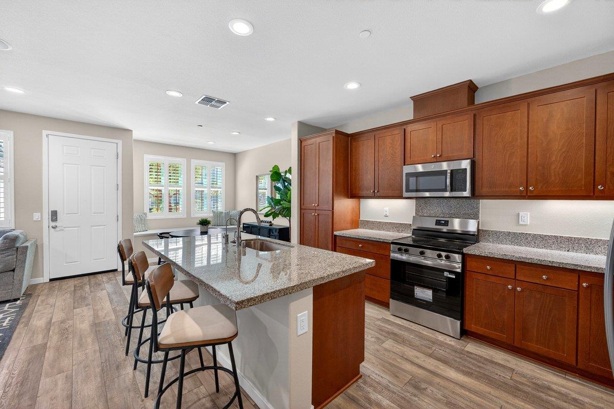 Photo #10: ML82046425 Listing: Photo #10