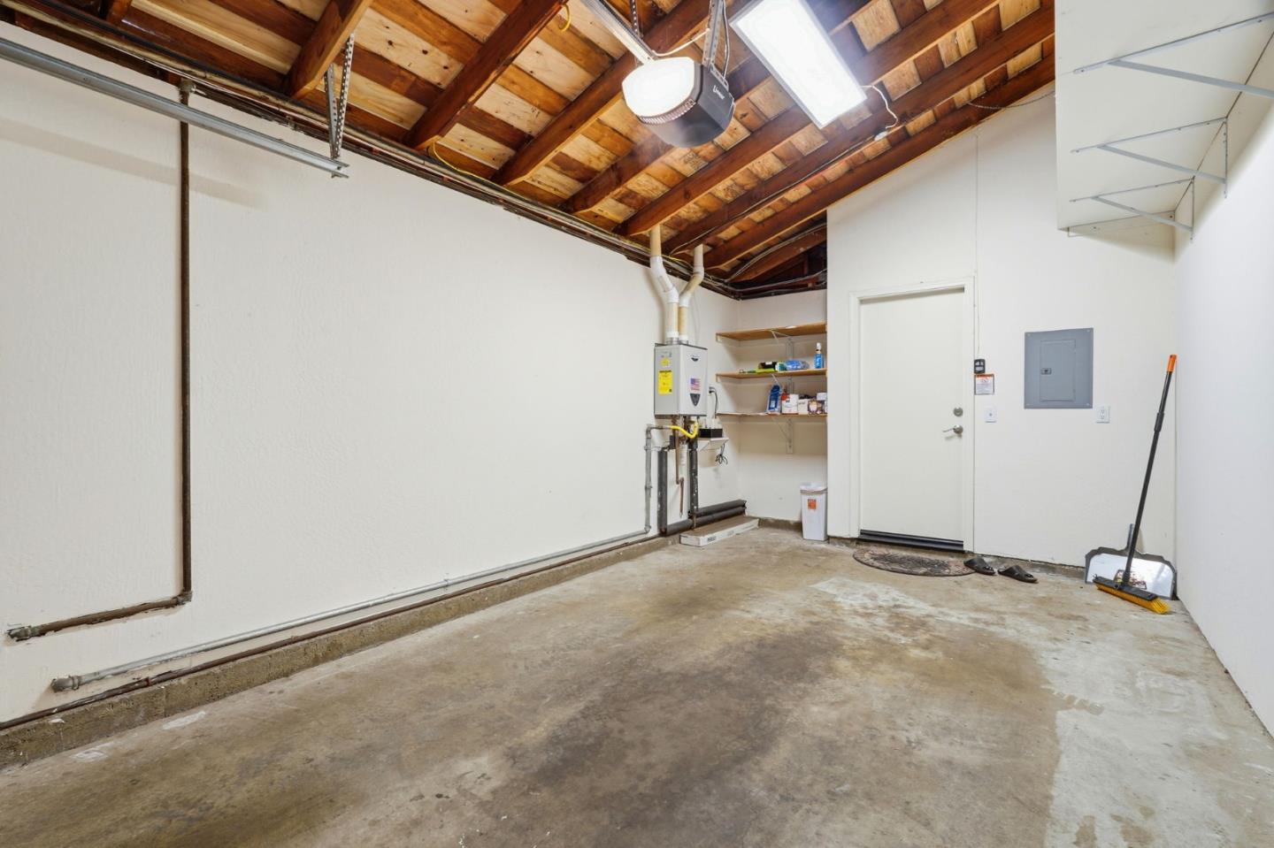Photo #27: ML82046429 Listing: Photo #27