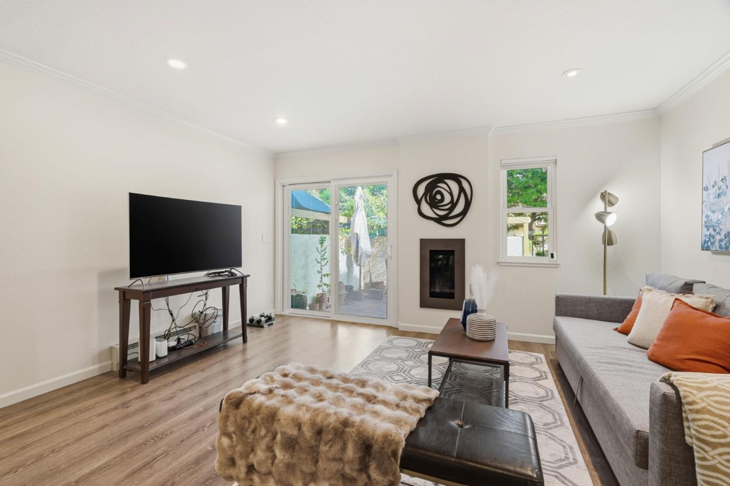 Photo #6: ML82046429 Listing: Photo #6