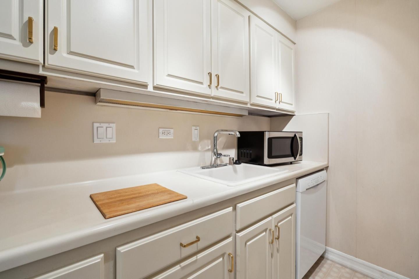 Photo #11: ML82046437 Listing: Photo #11