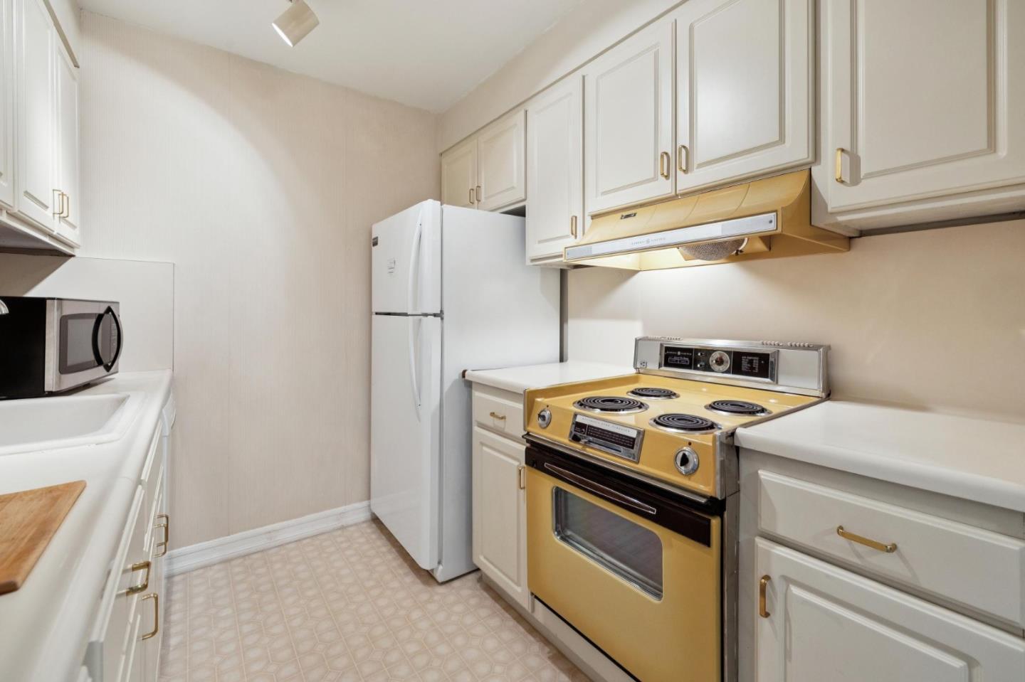 Photo #12: ML82046437 Listing: Photo #12