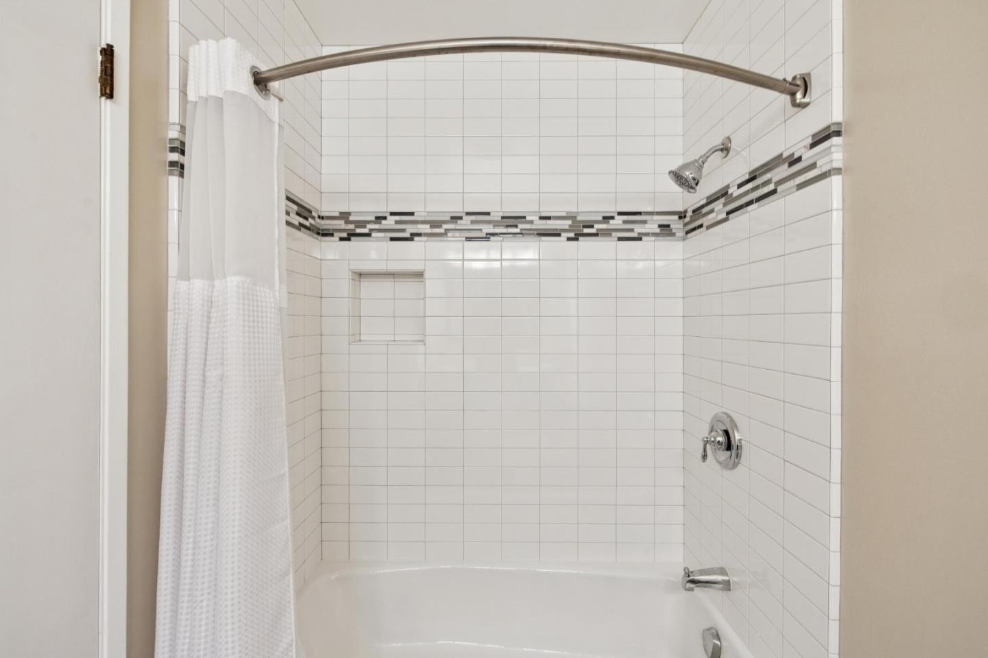 Photo #18: ML82046437 Listing: Photo #18