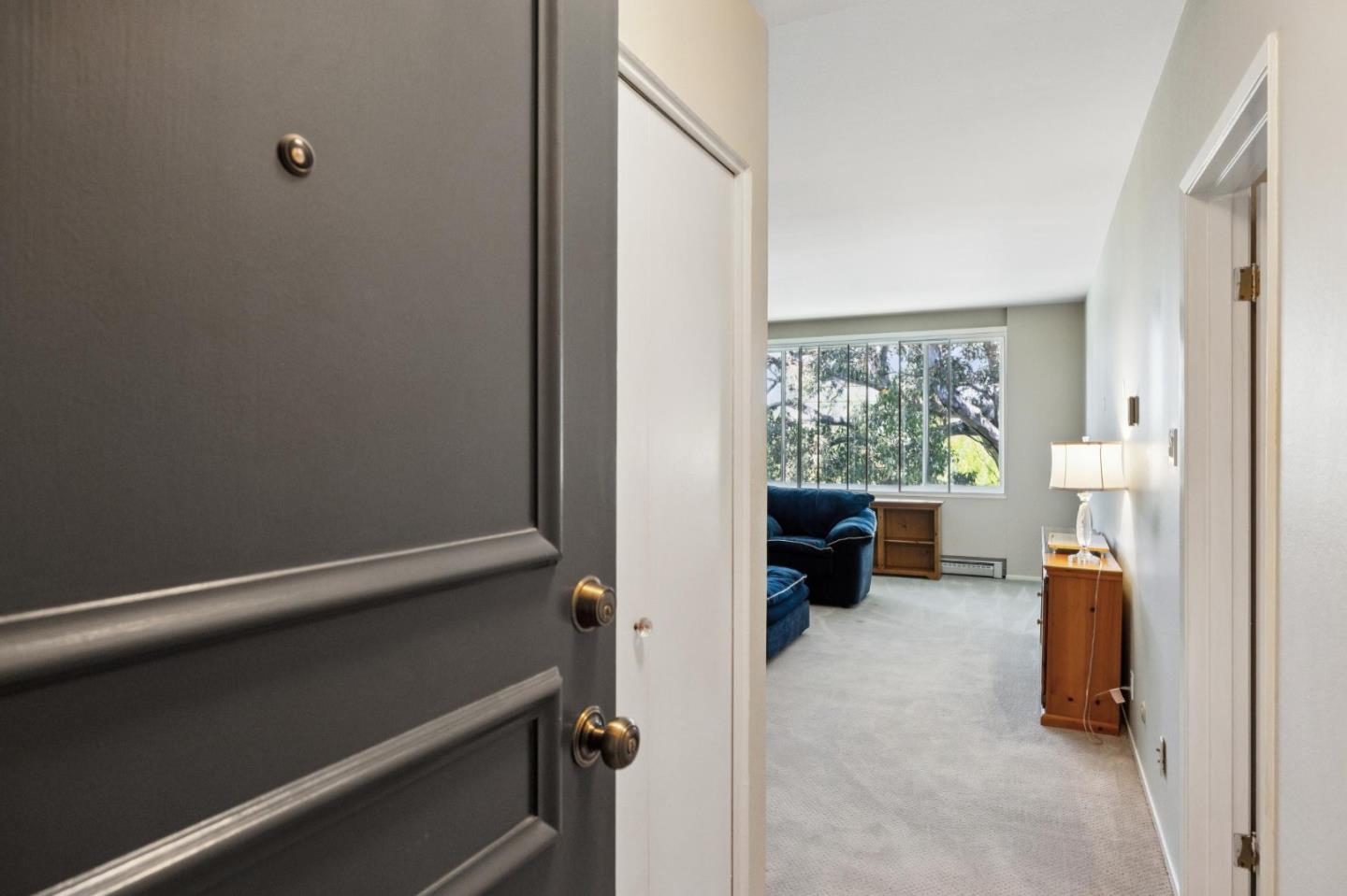 Photo #4: ML82046437 Listing: Photo #4