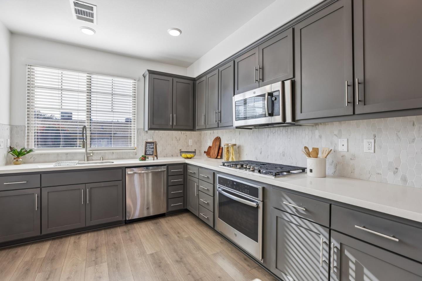 Photo #14: ML82046518 Listing: Photo #14