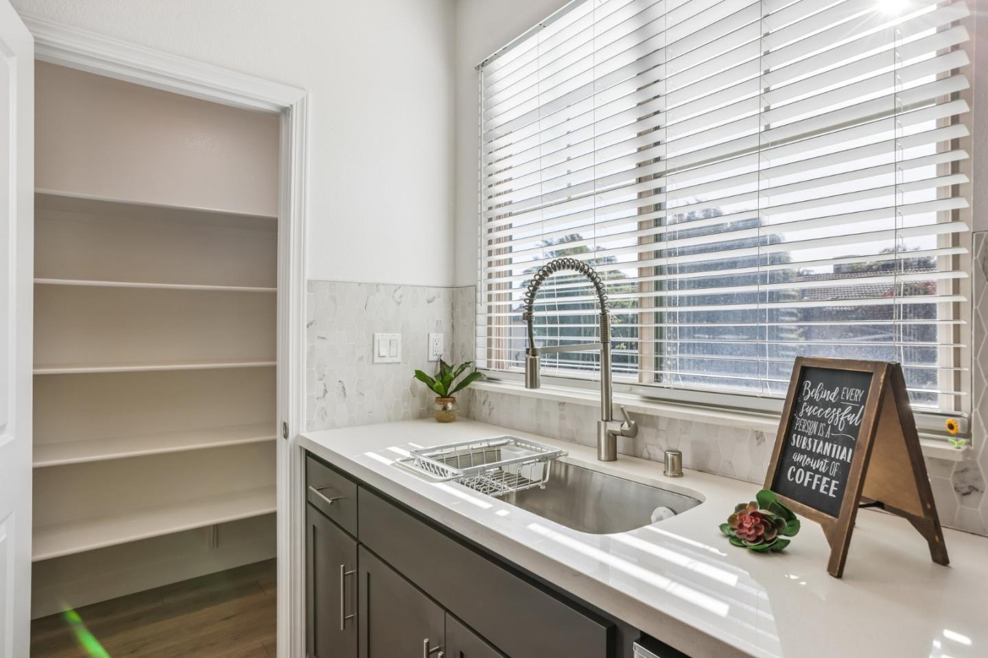Photo #17: ML82046518 Listing: Photo #17