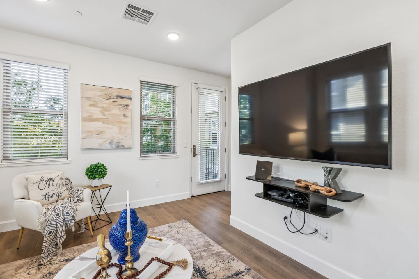 Photo #8: ML82046518 Listing: Photo #8