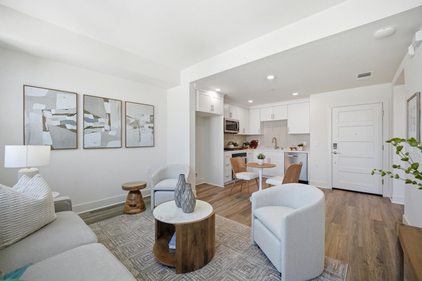 Photo #7: ML82046578 Listing: Photo #7