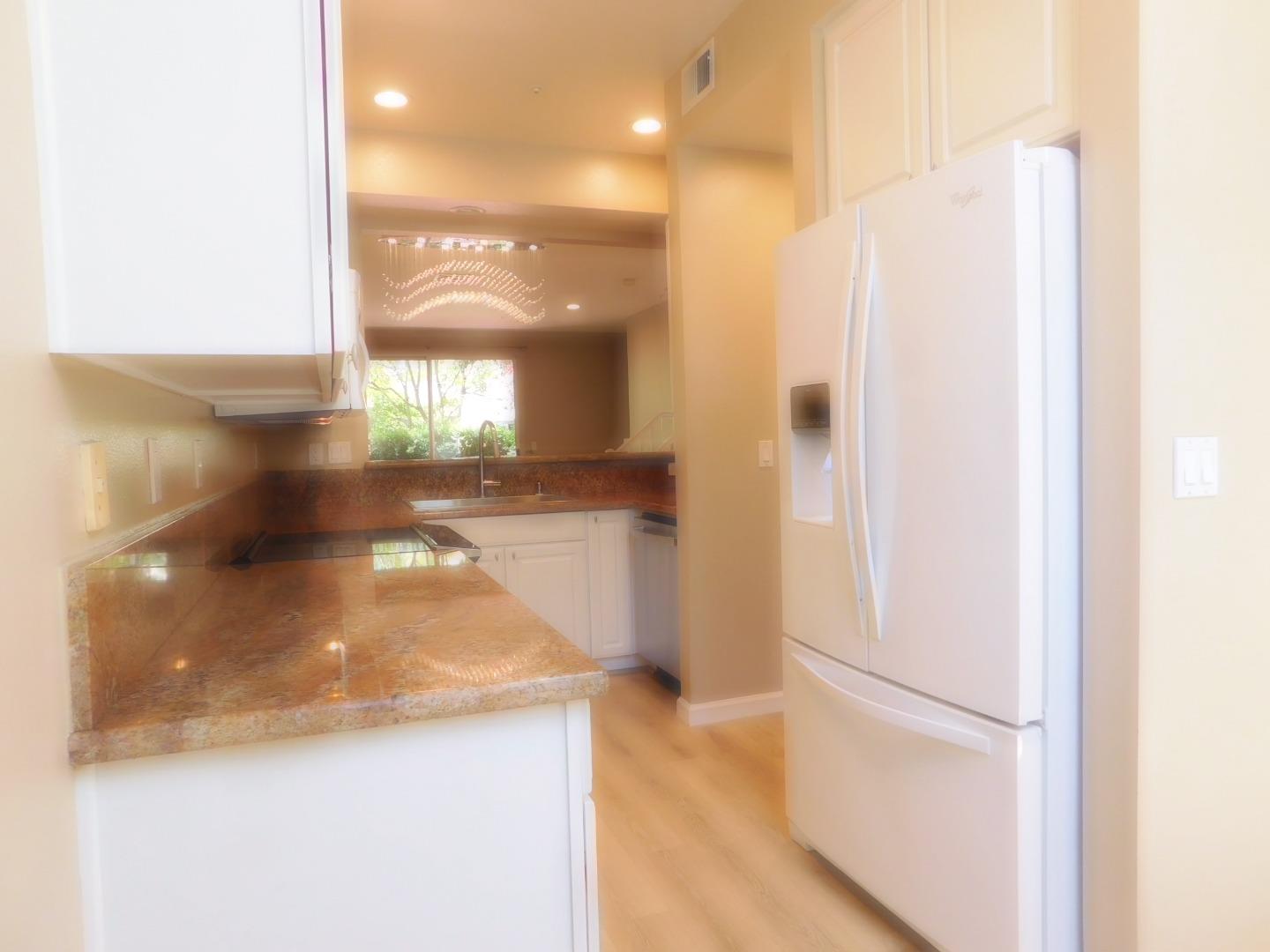 Front Image Thumbnail for ML82046616