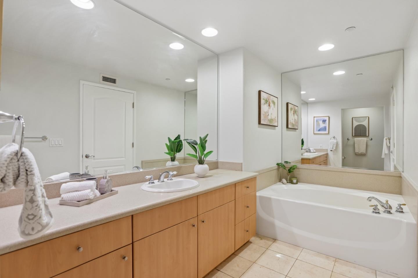 Photo #21: ML82046652 Listing: Photo #21