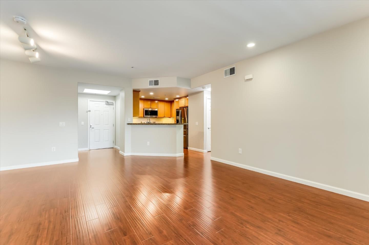 Photo #4: ML82046710 Listing: Photo #4