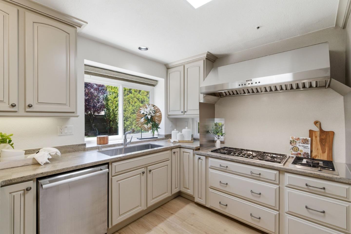608 Anacapa LN, FosterCity, CA 94404, Photo 6