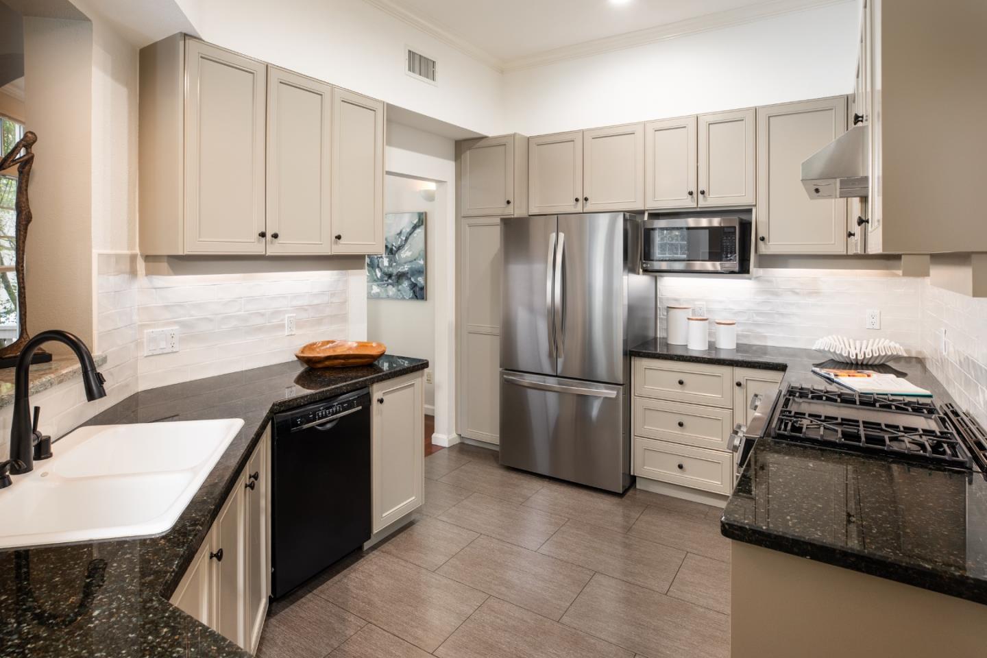 Photo #10: ML82046821 Listing: Photo #10