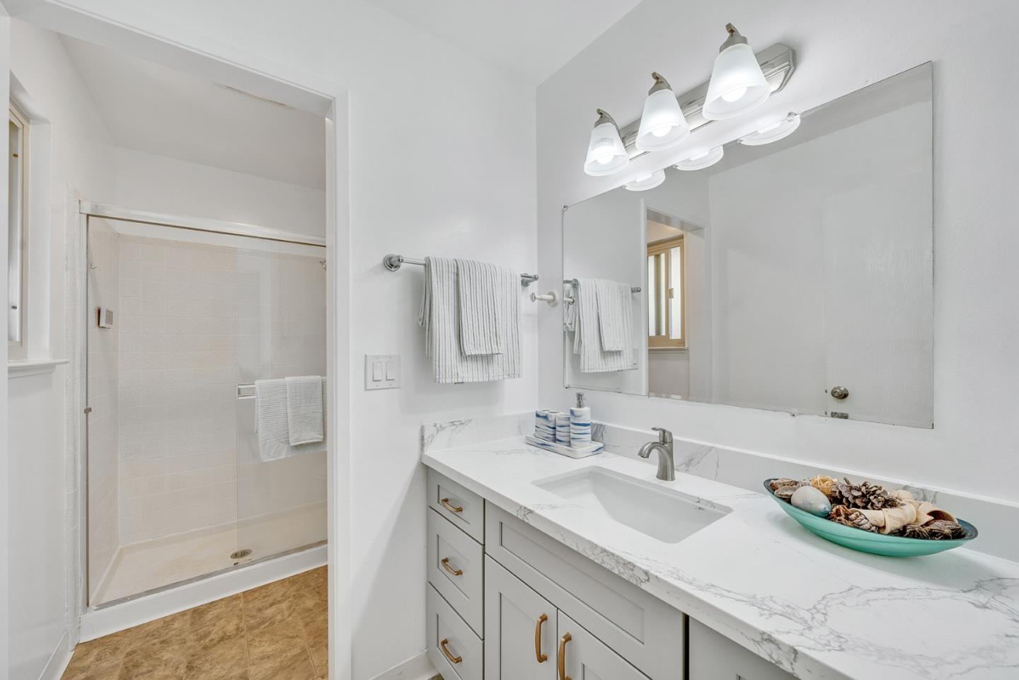 Photo #17: ML82046833 Listing: Photo #17