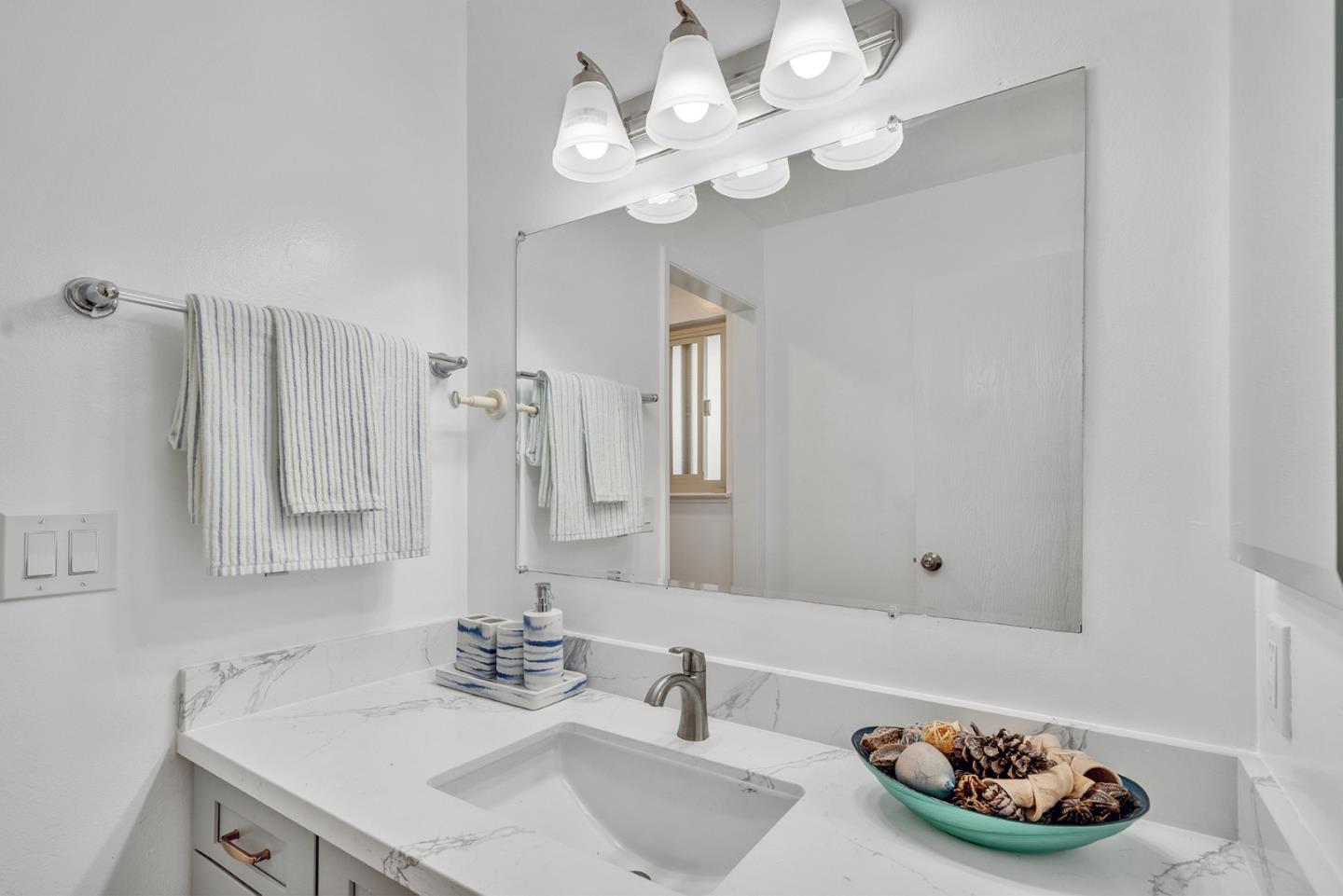 Photo #19: ML82046833 Listing: Photo #19